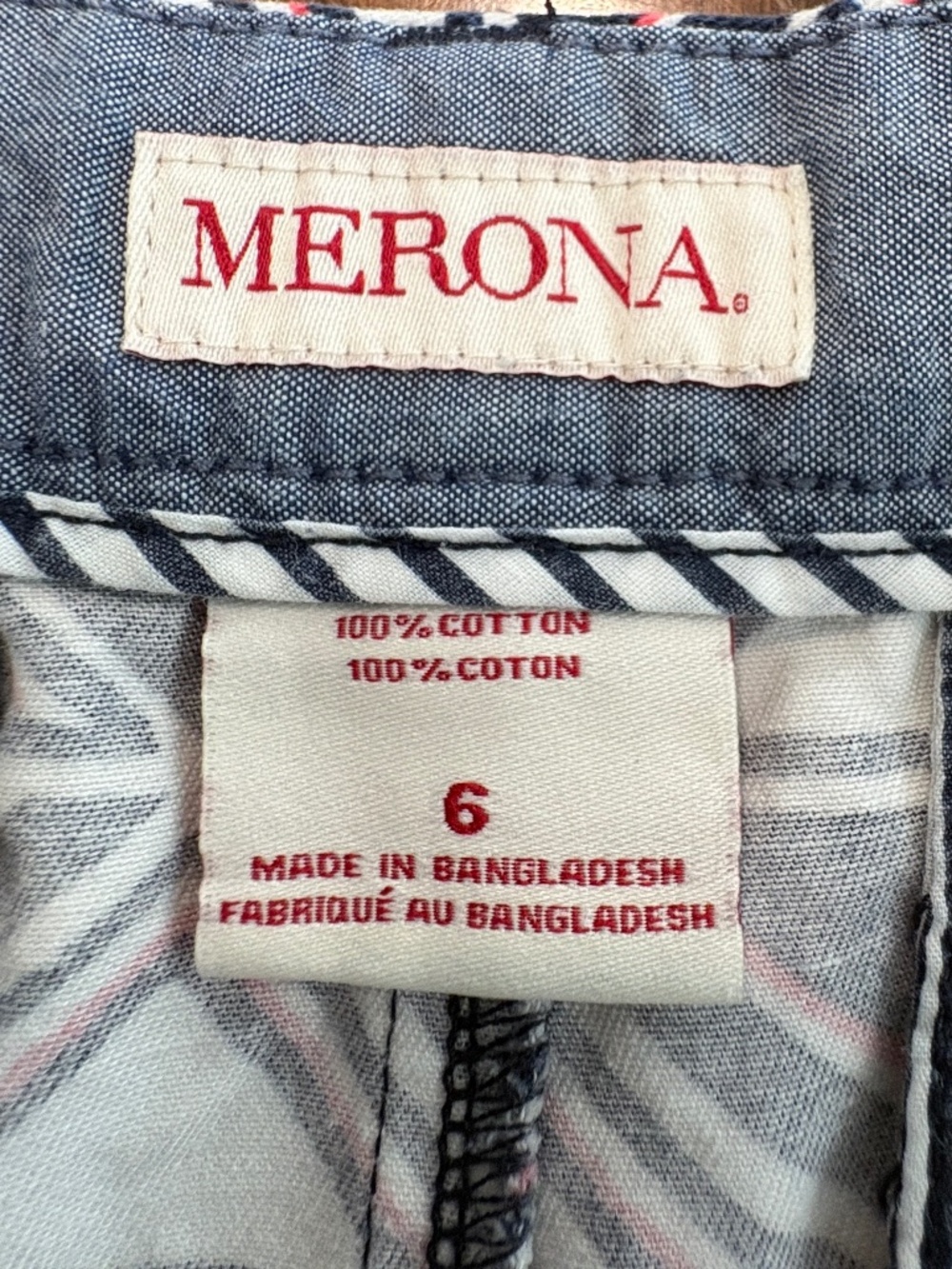 Merona Geometric Triangle Print Tailored Shorts Navy White Red Size 6 - Picture 6 of 6